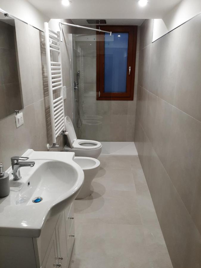Bed Casa Vacanza Via Gallipoli - Corte Bari 브린디시 외부 사진