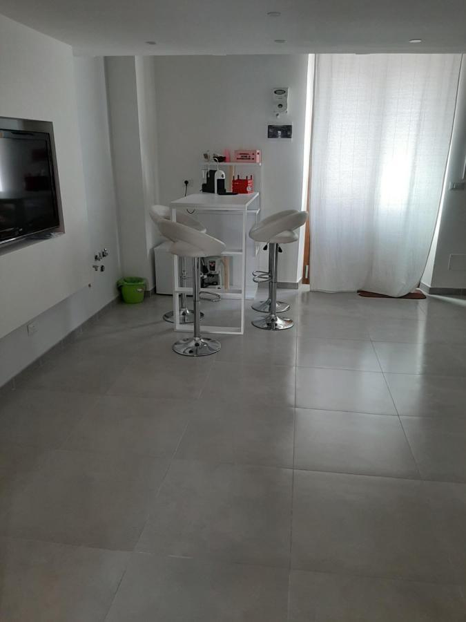 Bed Casa Vacanza Via Gallipoli - Corte Bari 브린디시 외부 사진