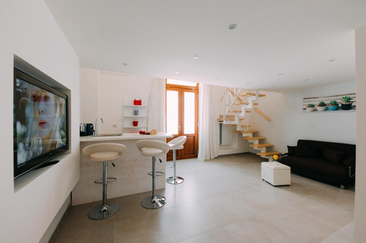 Bed Casa Vacanza Via Gallipoli - Corte Bari 브린디시 외부 사진