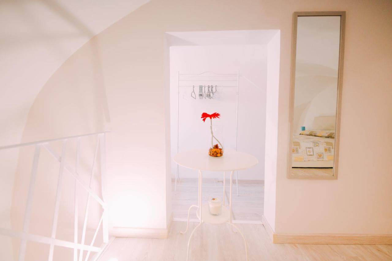 Bed Casa Vacanza Via Gallipoli - Corte Bari 브린디시 외부 사진