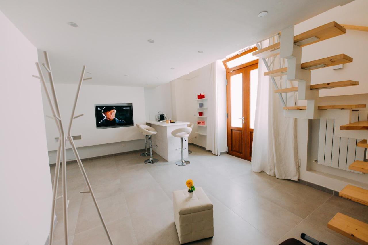 Bed Casa Vacanza Via Gallipoli - Corte Bari 브린디시 외부 사진