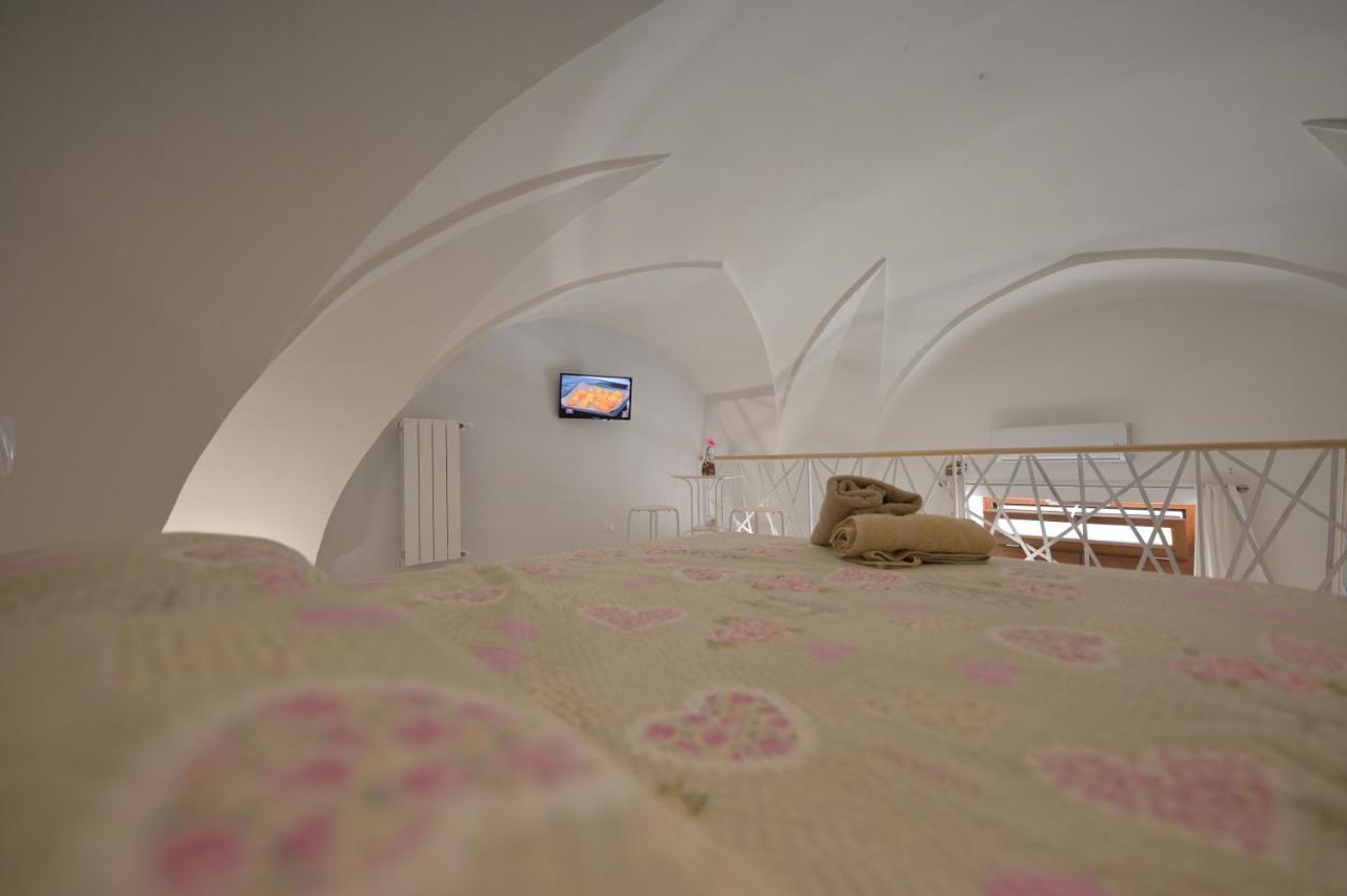 Bed Casa Vacanza Via Gallipoli - Corte Bari 브린디시 외부 사진